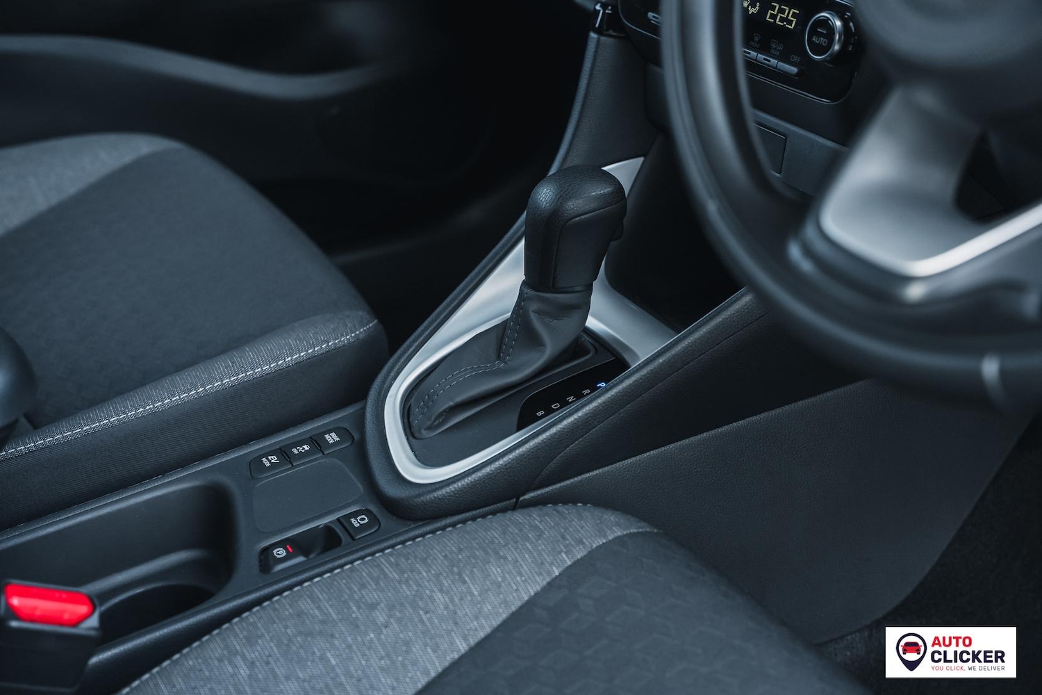 Used Toyota Yaris 2023 for sale - 77708371: Photo 18