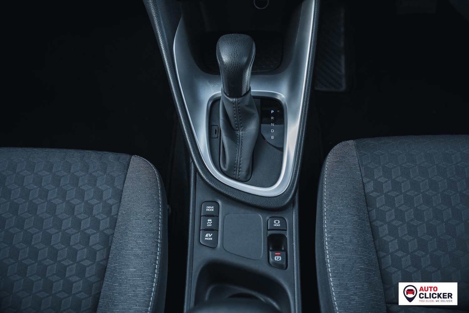 Used Toyota Yaris 2023 for sale - 77708371: Photo 55