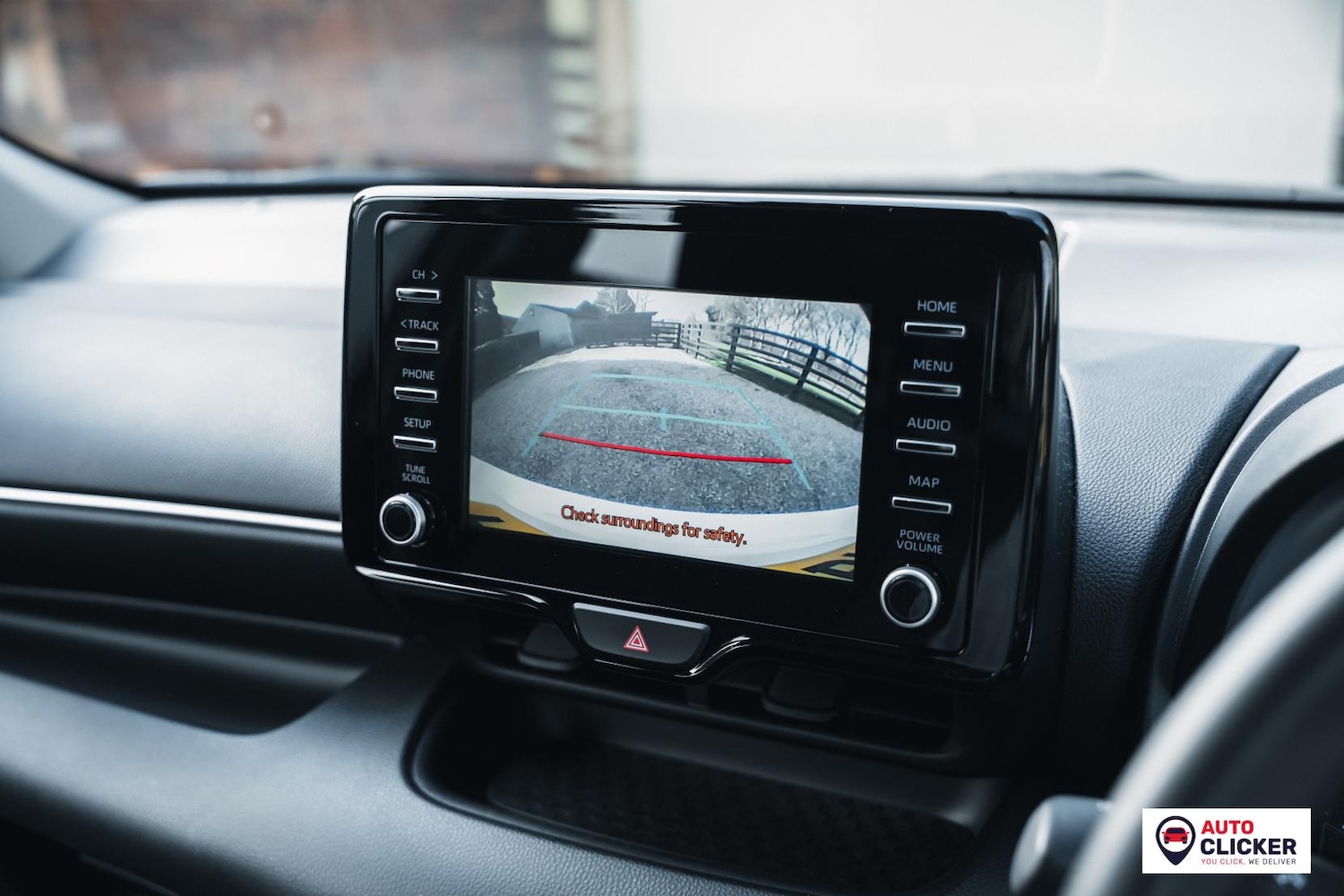 Used Toyota Yaris 2023 for sale - 77708371: Photo 57