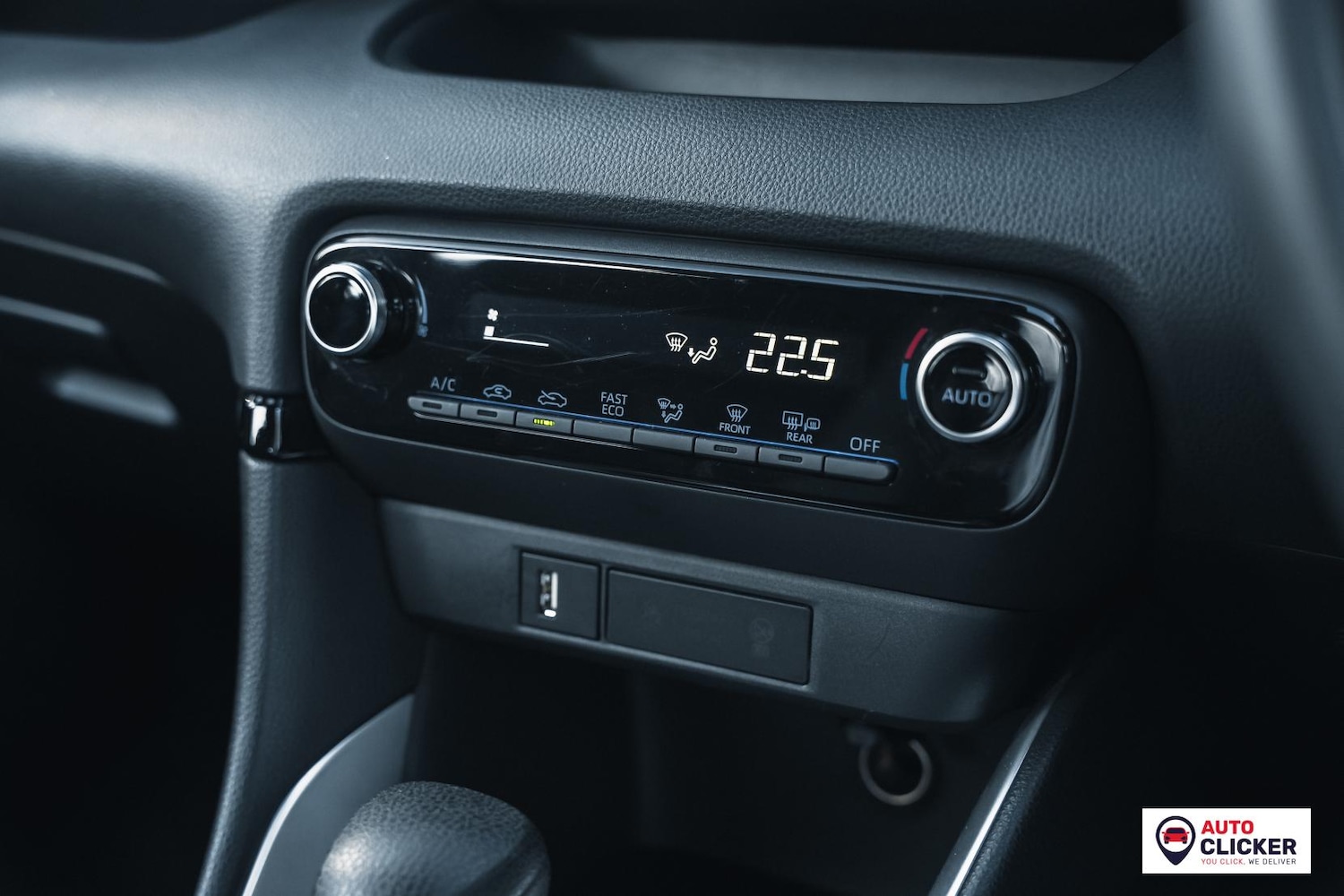 Used Toyota Yaris 2023 for sale - 77708371: Photo 65