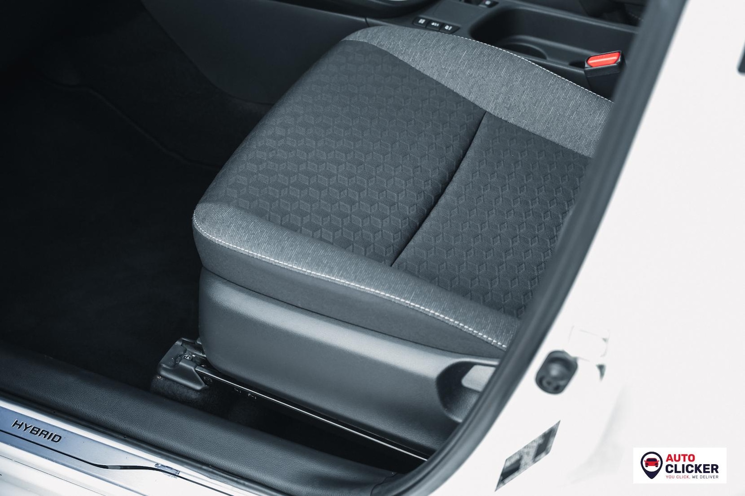 Used Toyota Yaris 2023 for sale - 77708371: Photo 71