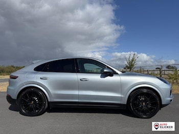 Used Porsche Cayenne 2020 for sale - 79448608: Photo