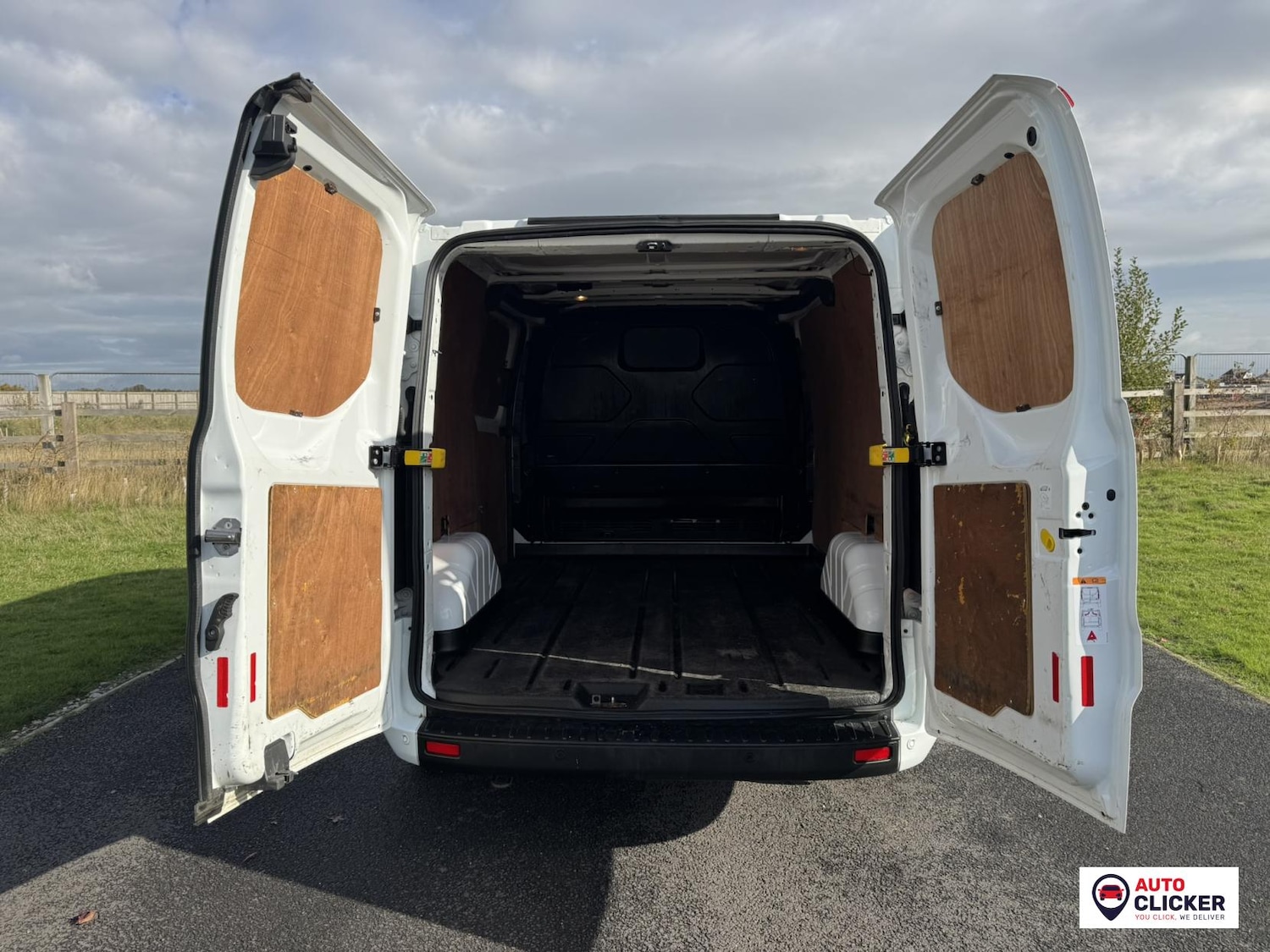 Used Ford Transit Custom 2019 for sale - 76394039: Photo 33