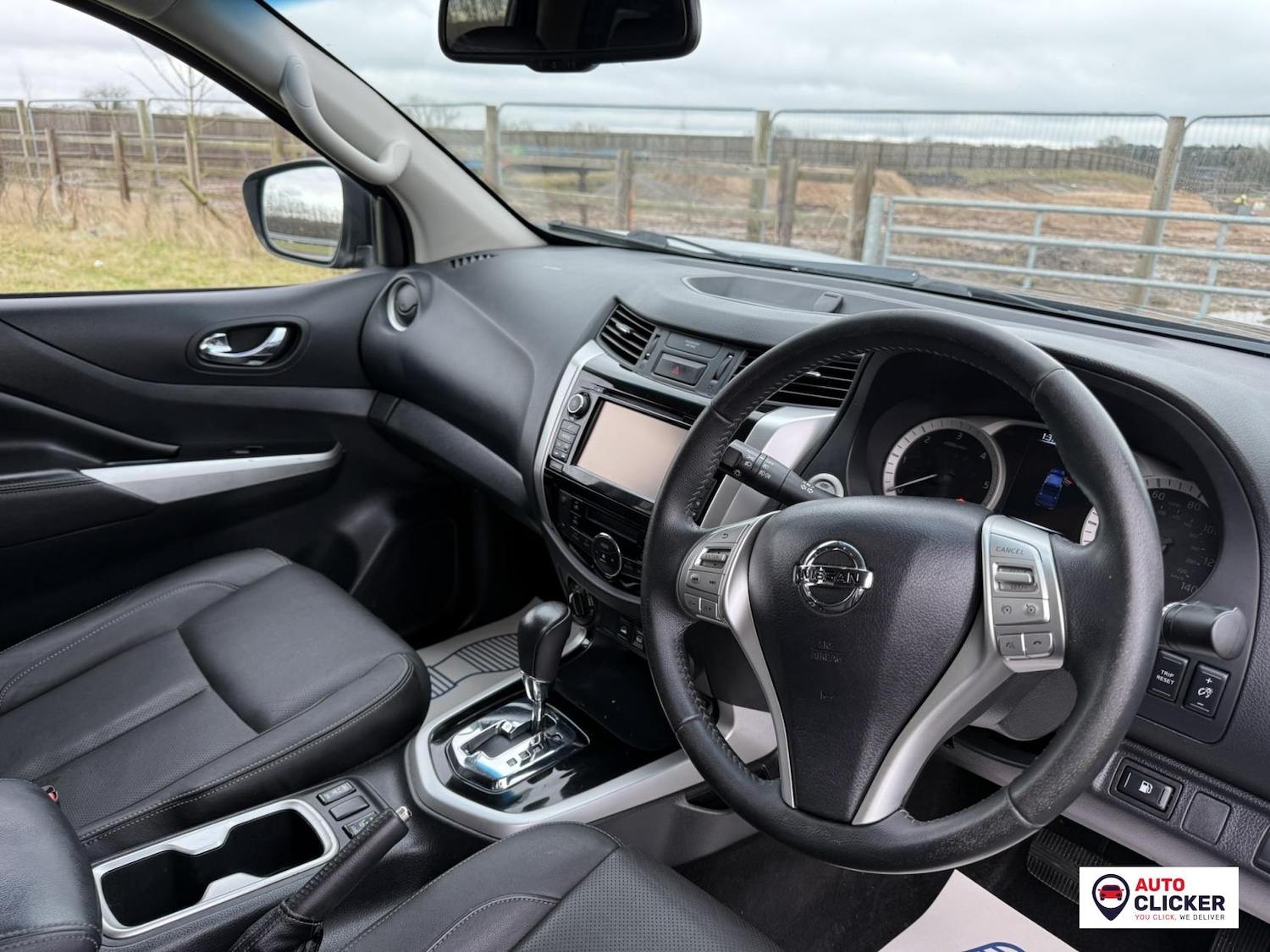 Used Nissan Navara 2017 for sale - 77357642: Photo 14