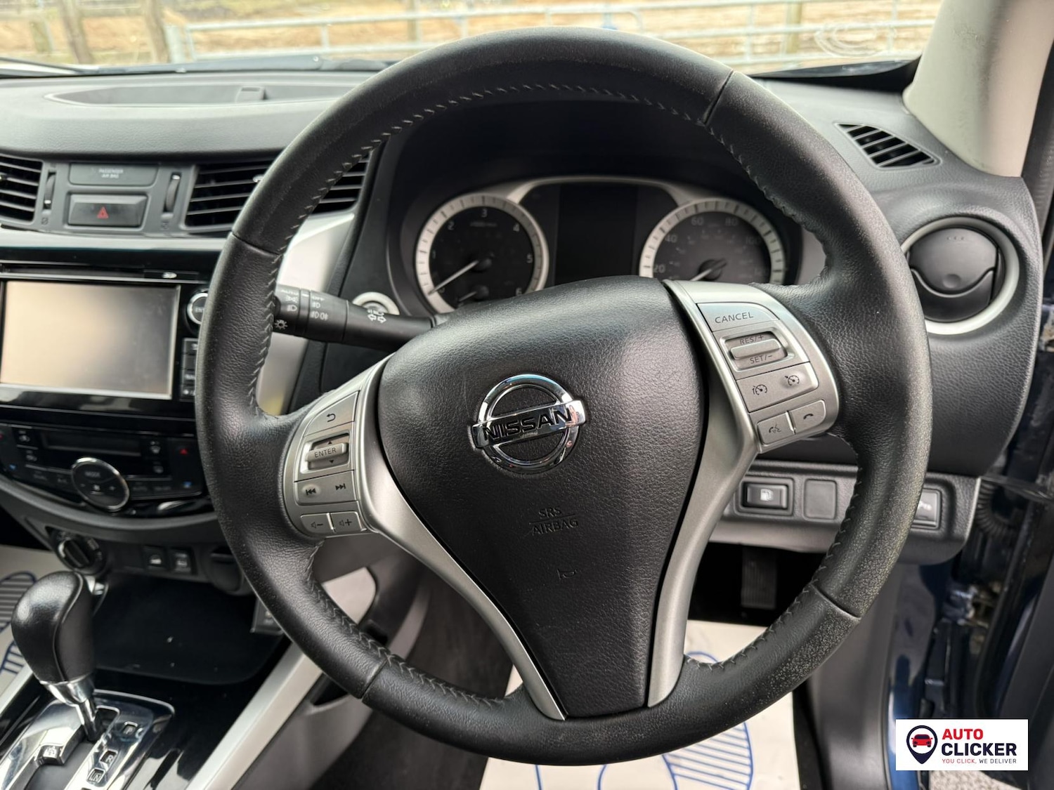 Used Nissan Navara 2017 for sale - 77357642: Photo 32