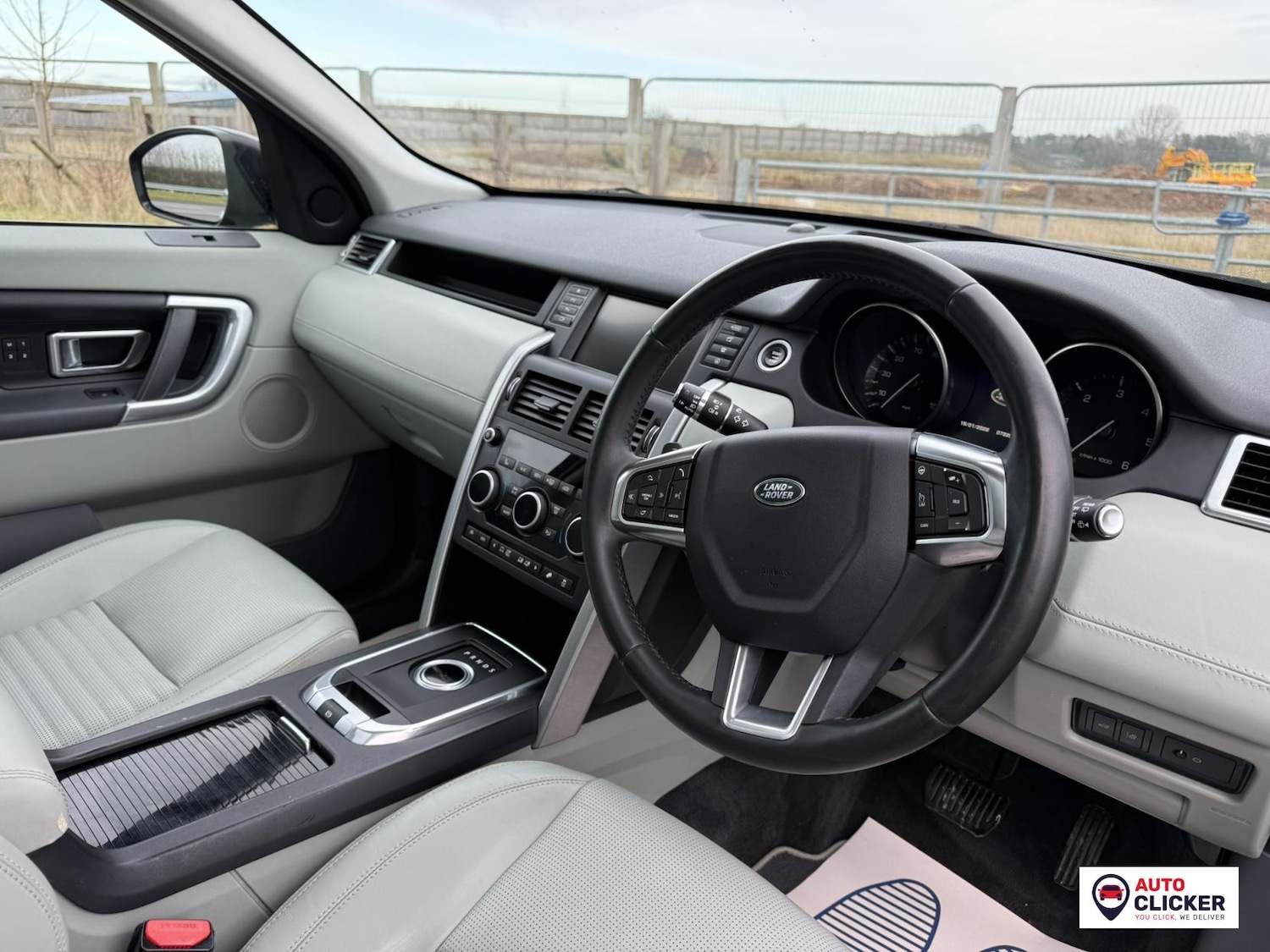 Used Land Rover Discovery Sport 2015 for sale - 77225352: Photo 14