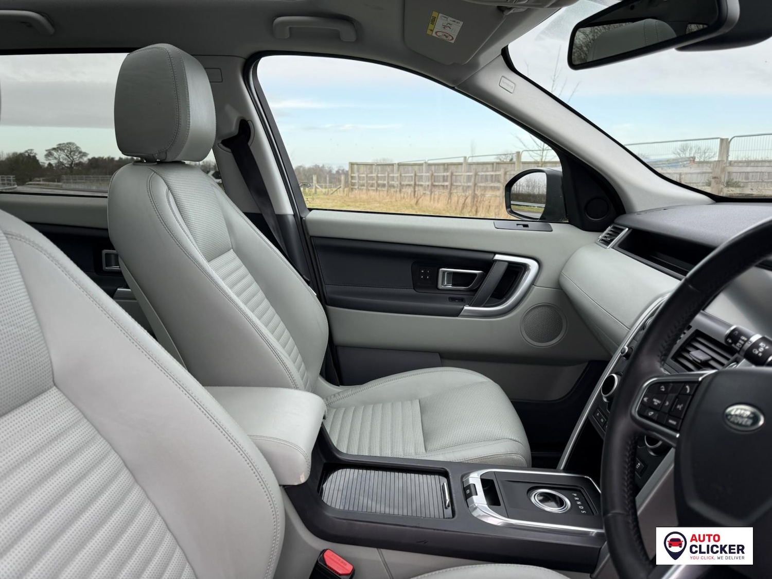 Used Land Rover Discovery Sport 2015 for sale - 77225352: Photo 32