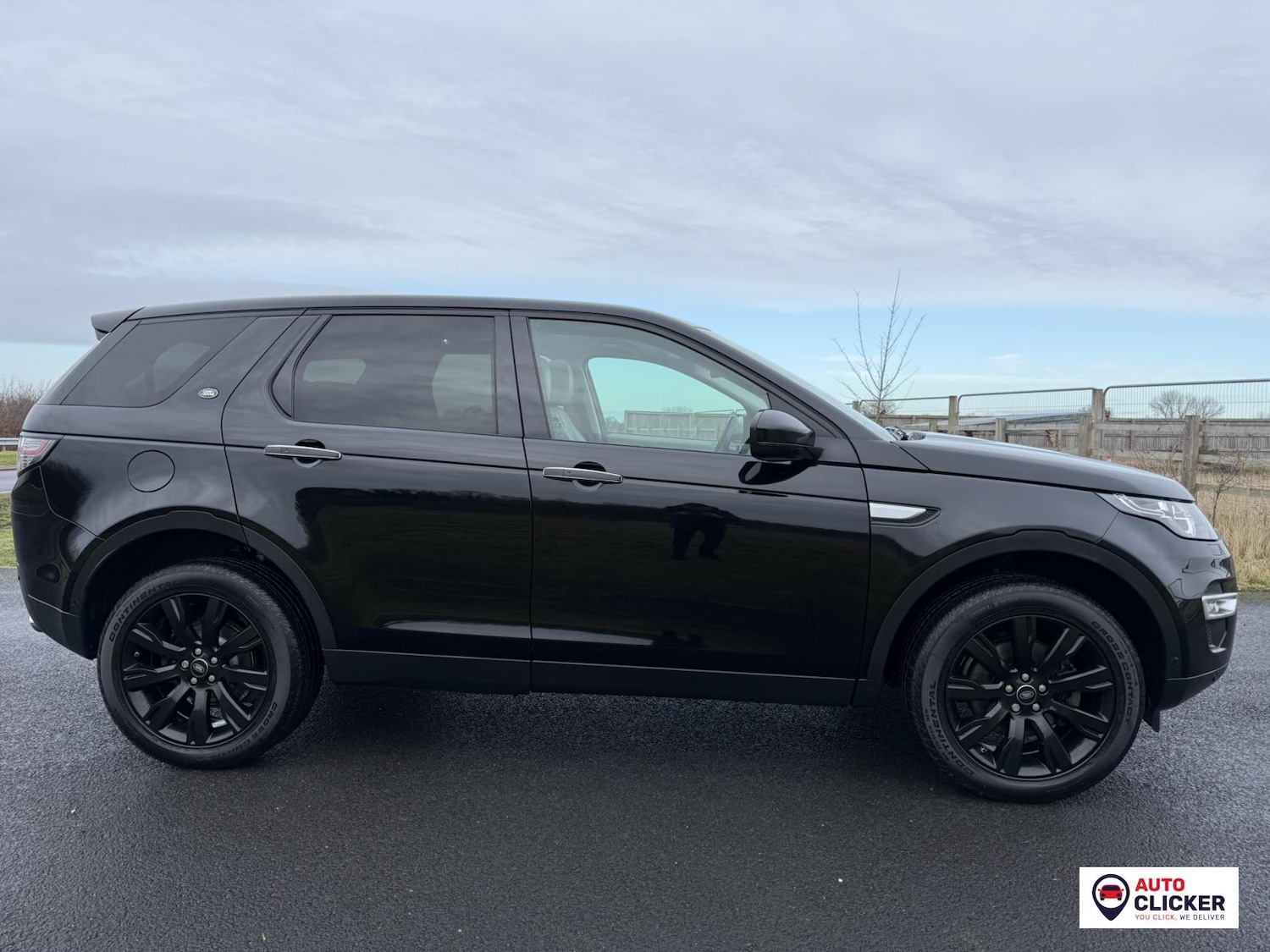 Used Land Rover Discovery Sport 2015 for sale - 77225352: Photo 4