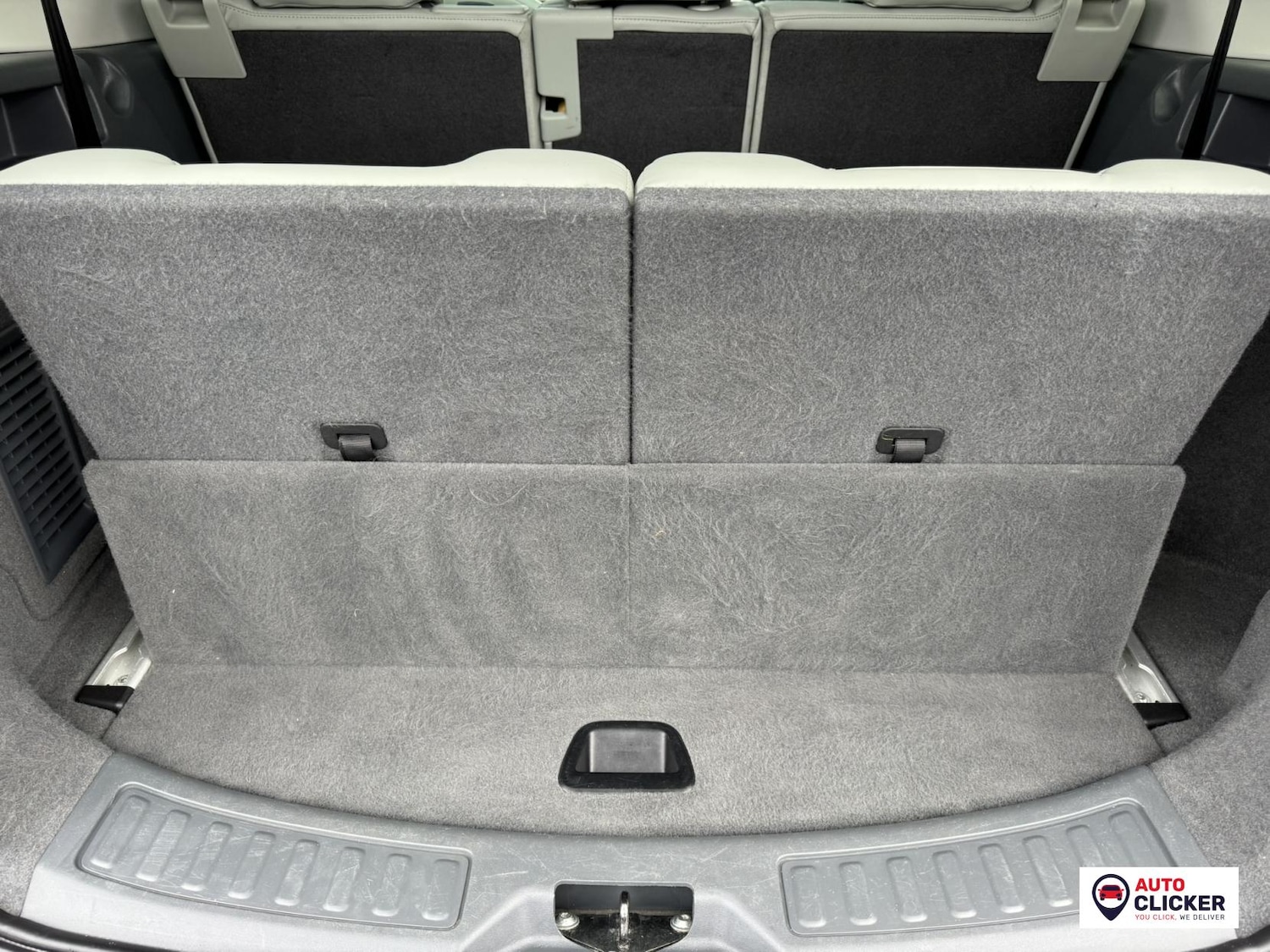 Used Land Rover Discovery Sport 2015 for sale - 77225352: Photo 40