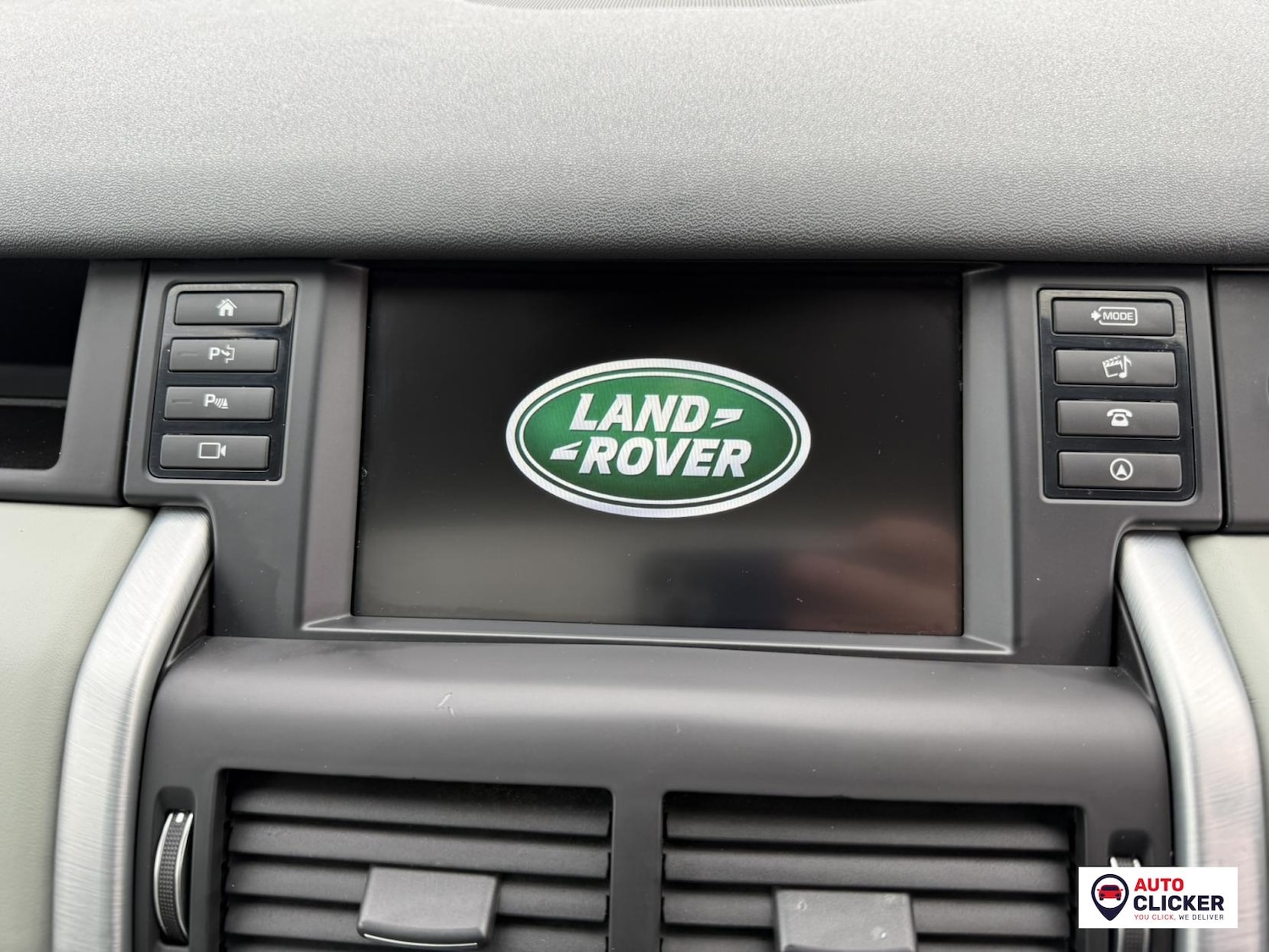 Used Land Rover Discovery Sport 2015 for sale - 77225352: Photo 62