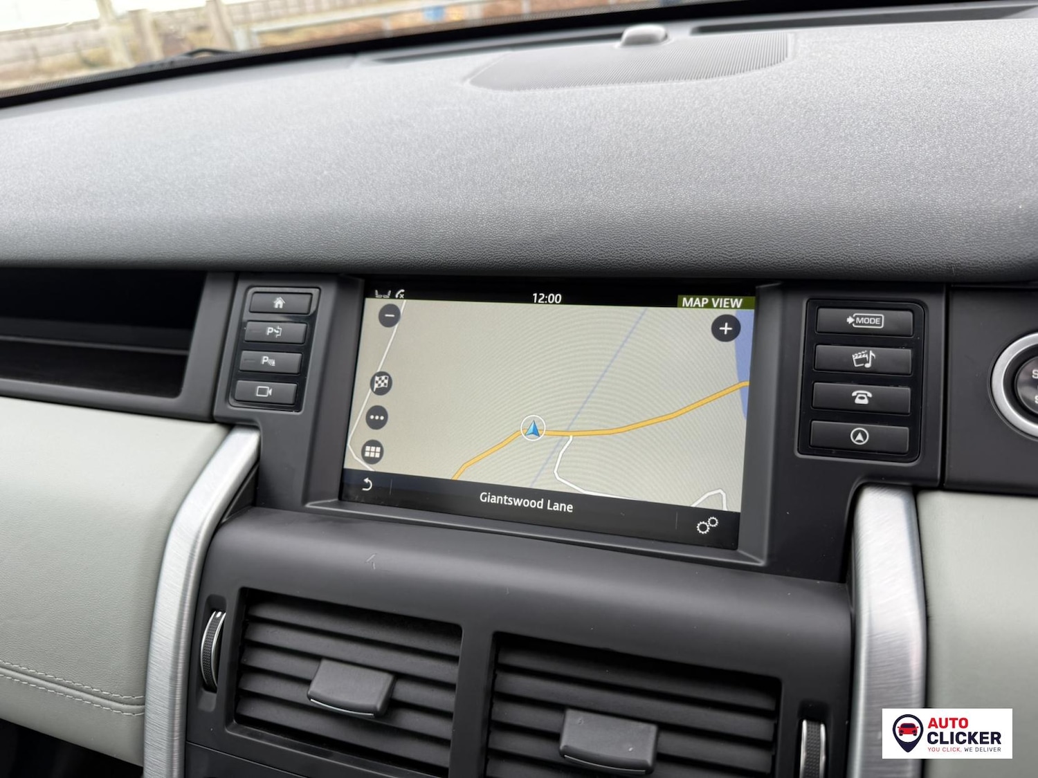 Used Land Rover Discovery Sport 2015 for sale - 77225352: Photo 64