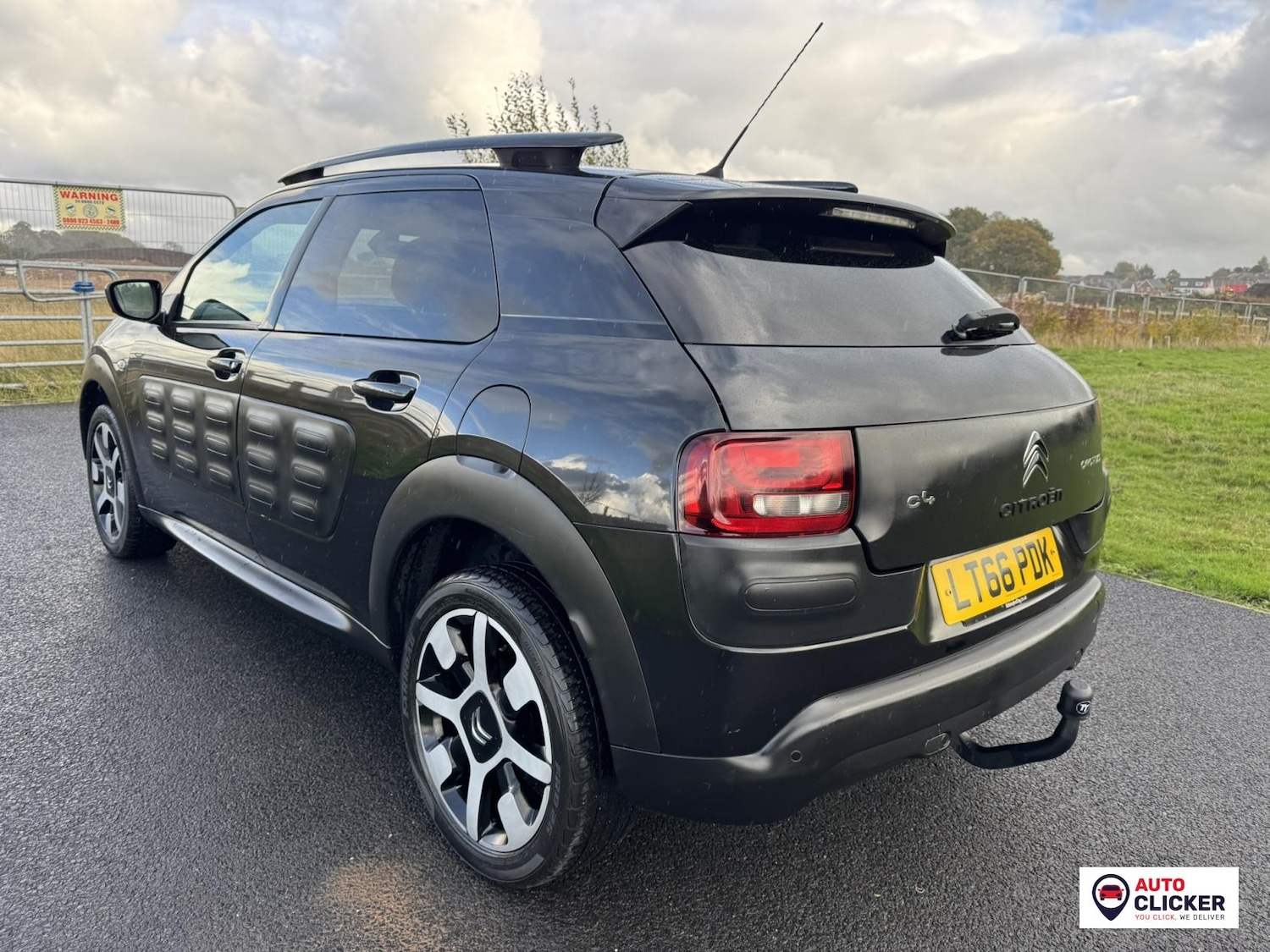 Used Citroen C4 Cactus 2016 for sale - 76352662: Photo 8