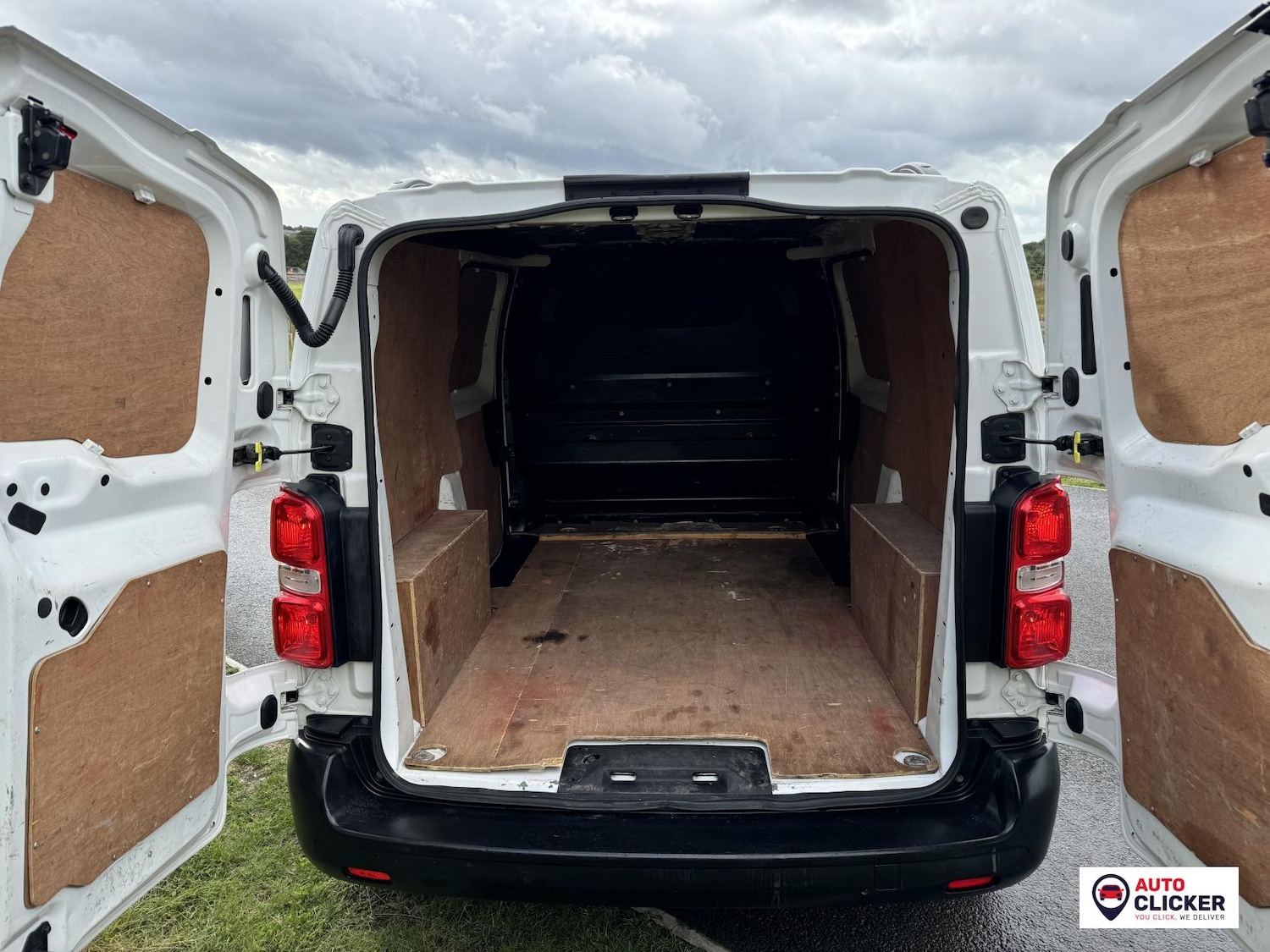 Used Peugeot Expert 2017 for sale - 76006042: Photo 29