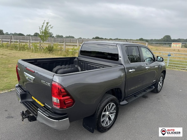 Used Toyota Hilux 2020 for sale - 75383259: Photo 24