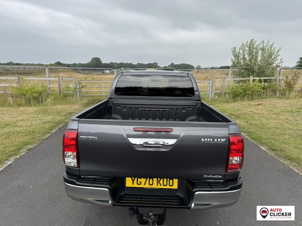 Used Toyota Hilux 2020 for sale - 75383259: Photo 25