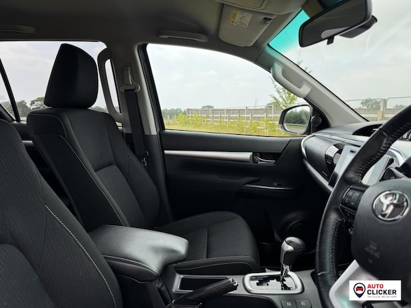 Used Toyota Hilux 2020 for sale - 75383259: Photo 30