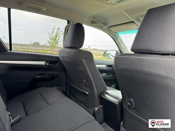 Used Toyota Hilux 2020 for sale - 75383259: Photo 32