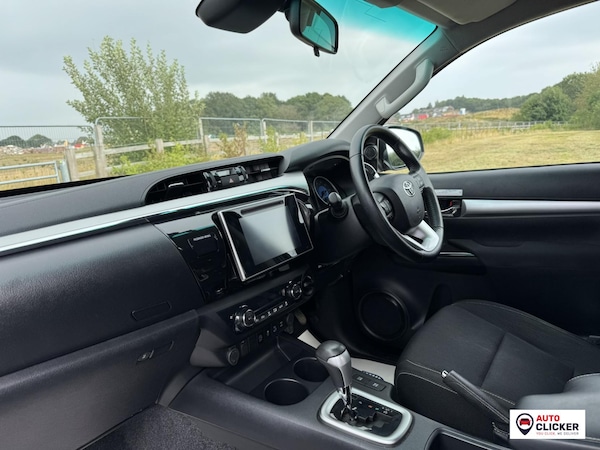 Used Toyota Hilux 2020 for sale - 75383259: Photo 39