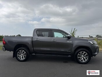 Used Toyota Hilux 2020 for sale - 75383259: Photo