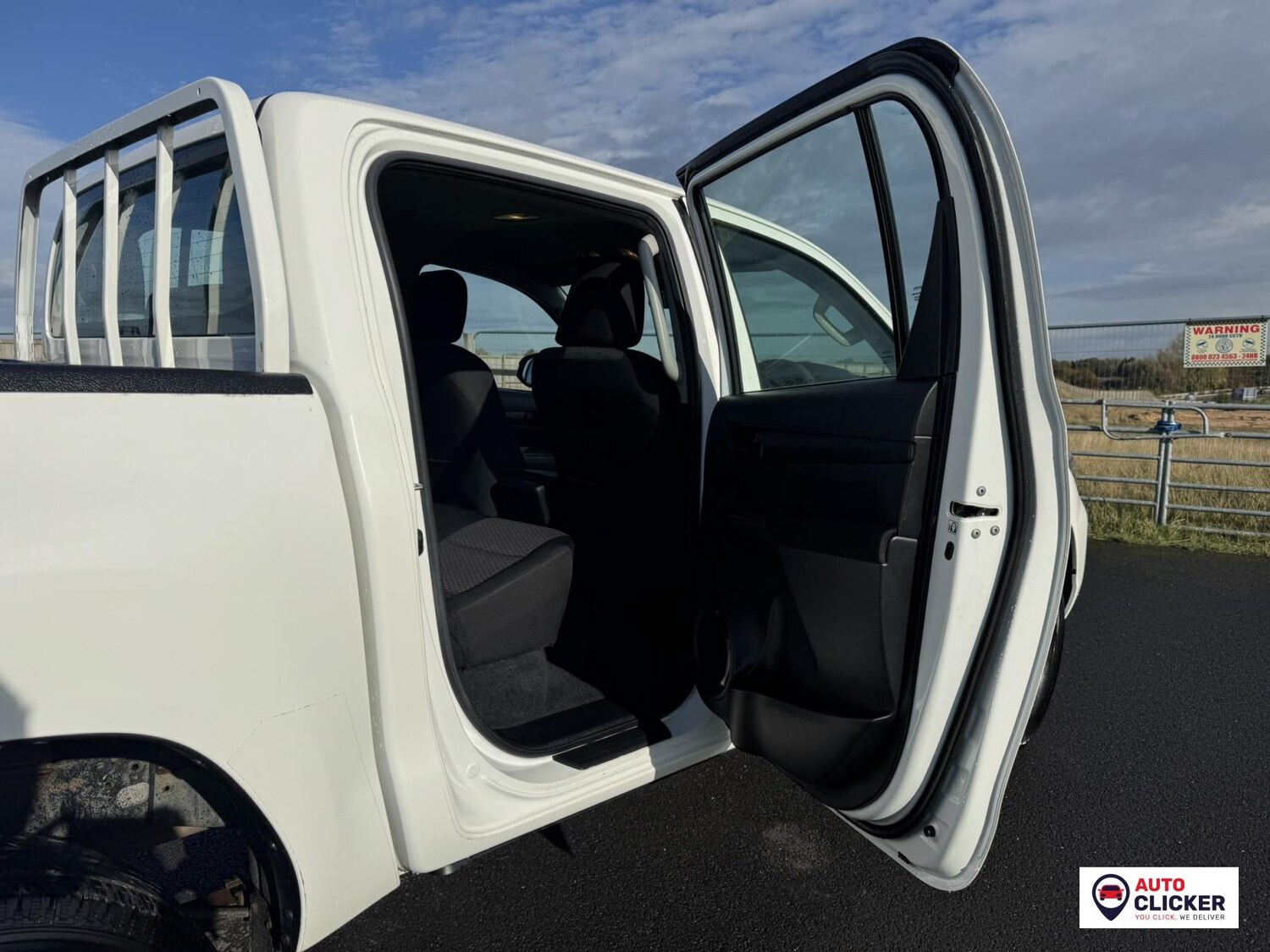 Used Toyota Hilux 2021 for sale - 76394036: Photo 33