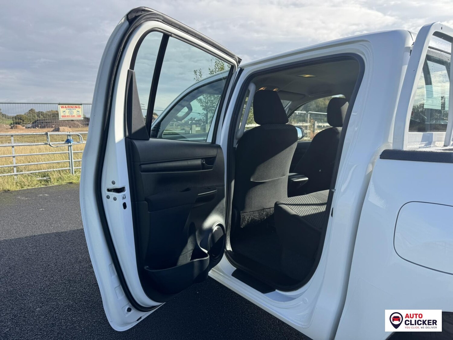 Used Toyota Hilux 2021 for sale - 76394036: Photo 39