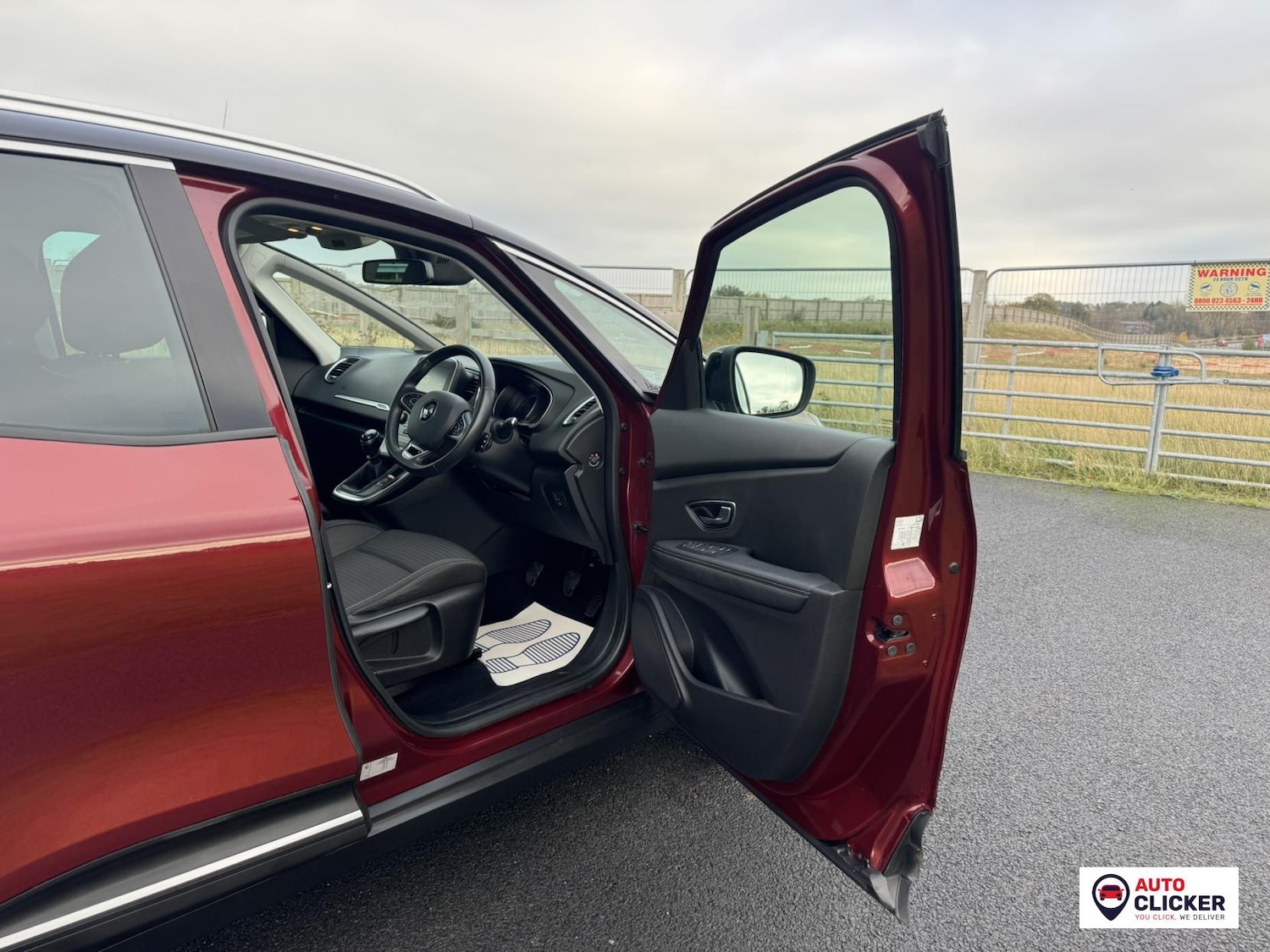 Used Renault Grand Scenic 2019 for sale - 76497779: Photo 30