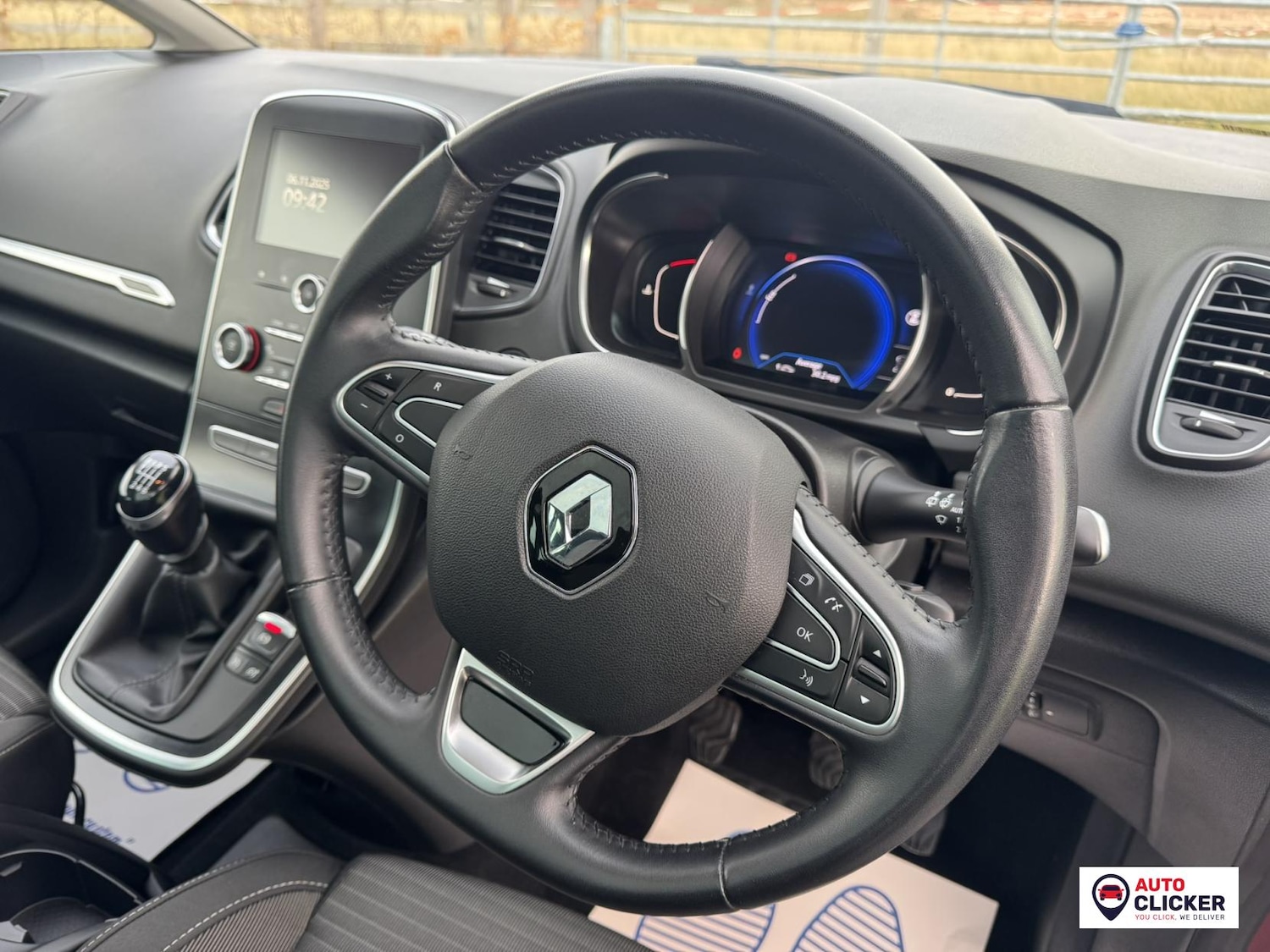 Used Renault Grand Scenic 2019 for sale - 76497779: Photo 31