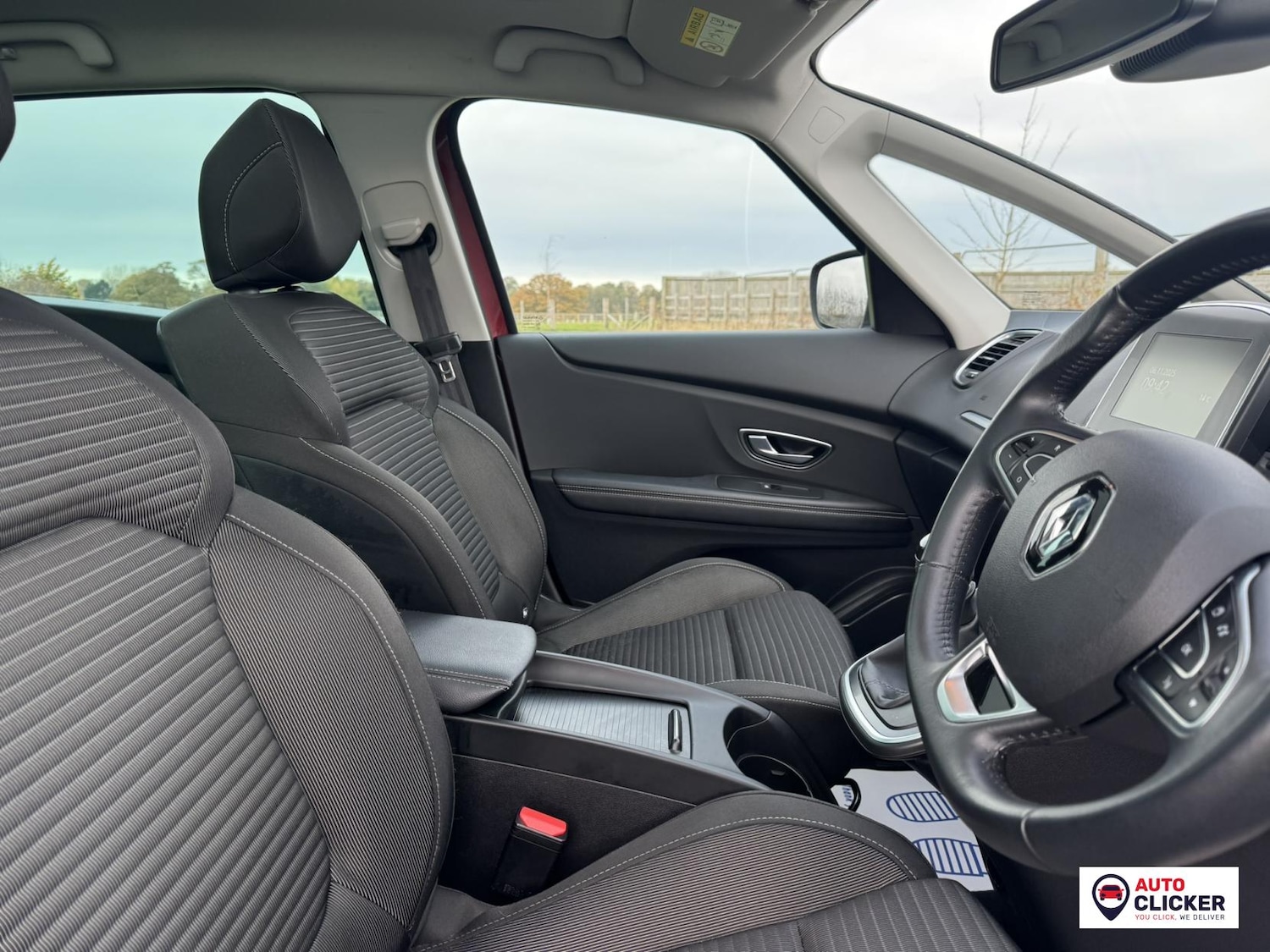 Used Renault Grand Scenic 2019 for sale - 76497779: Photo 32