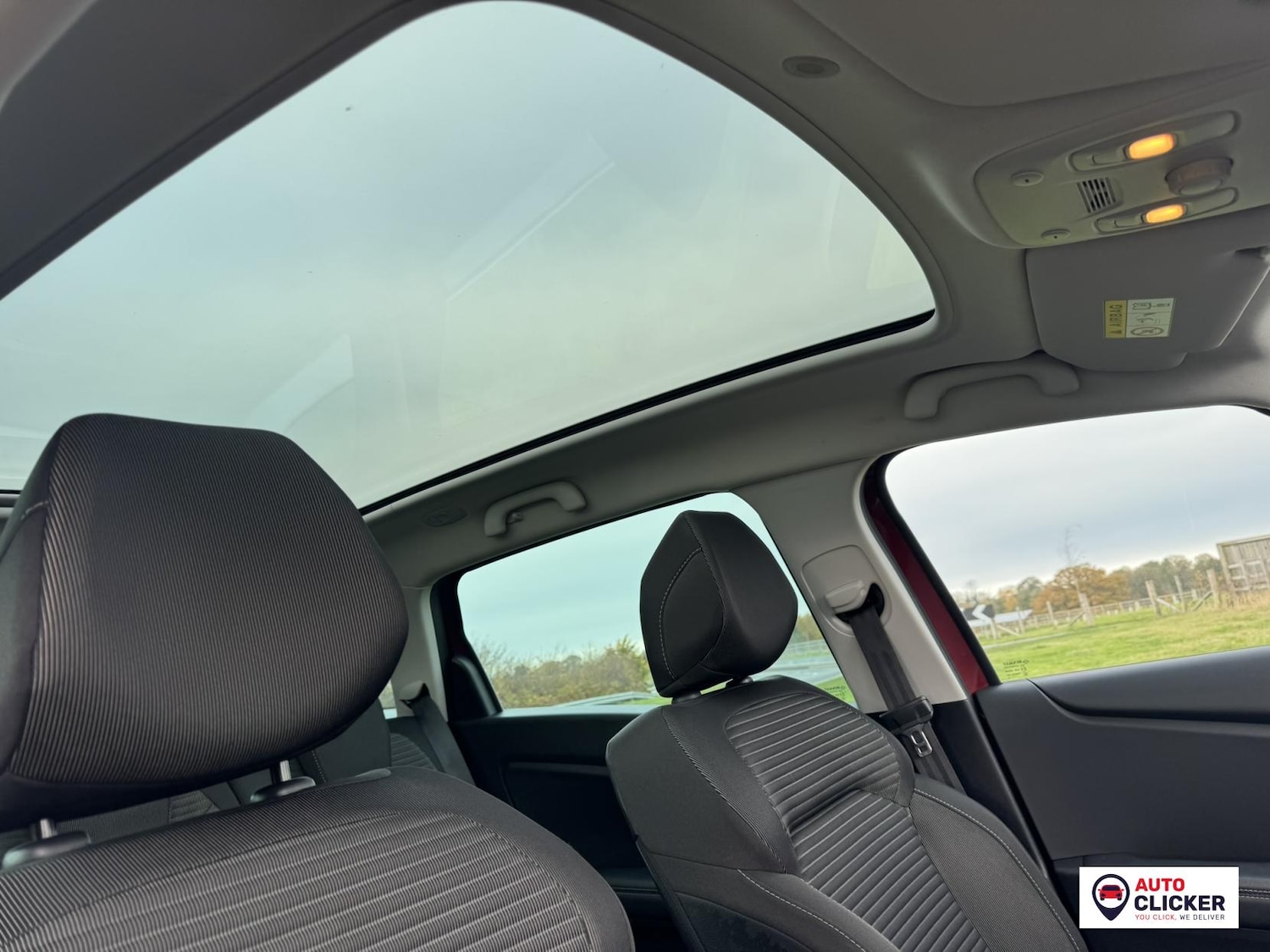 Used Renault Grand Scenic 2019 for sale - 76497779: Photo 33