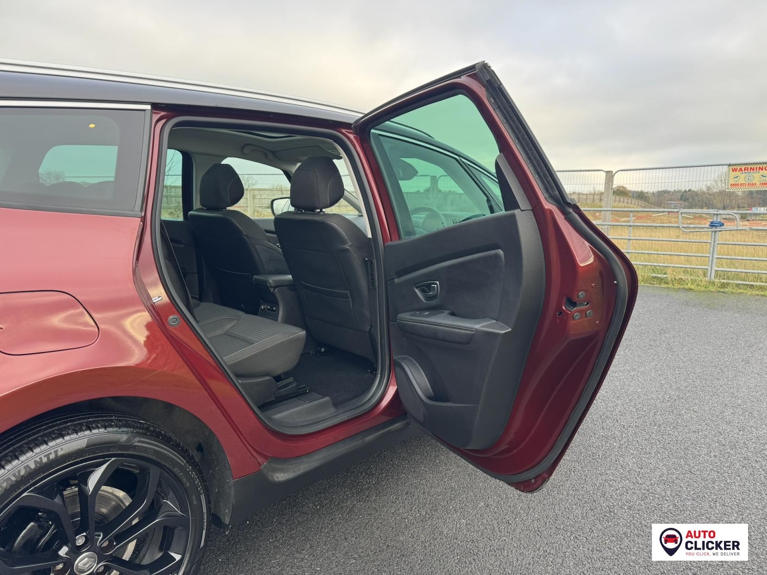 Used Renault Grand Scenic 2019 for sale - 76497779: Photo 34