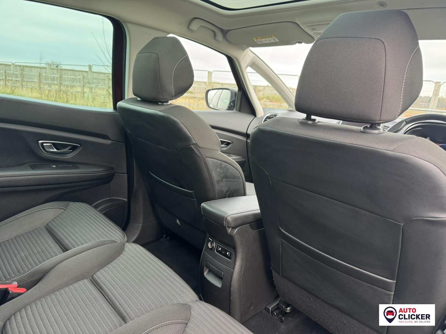 Used Renault Grand Scenic 2019 for sale - 76497779: Photo 35