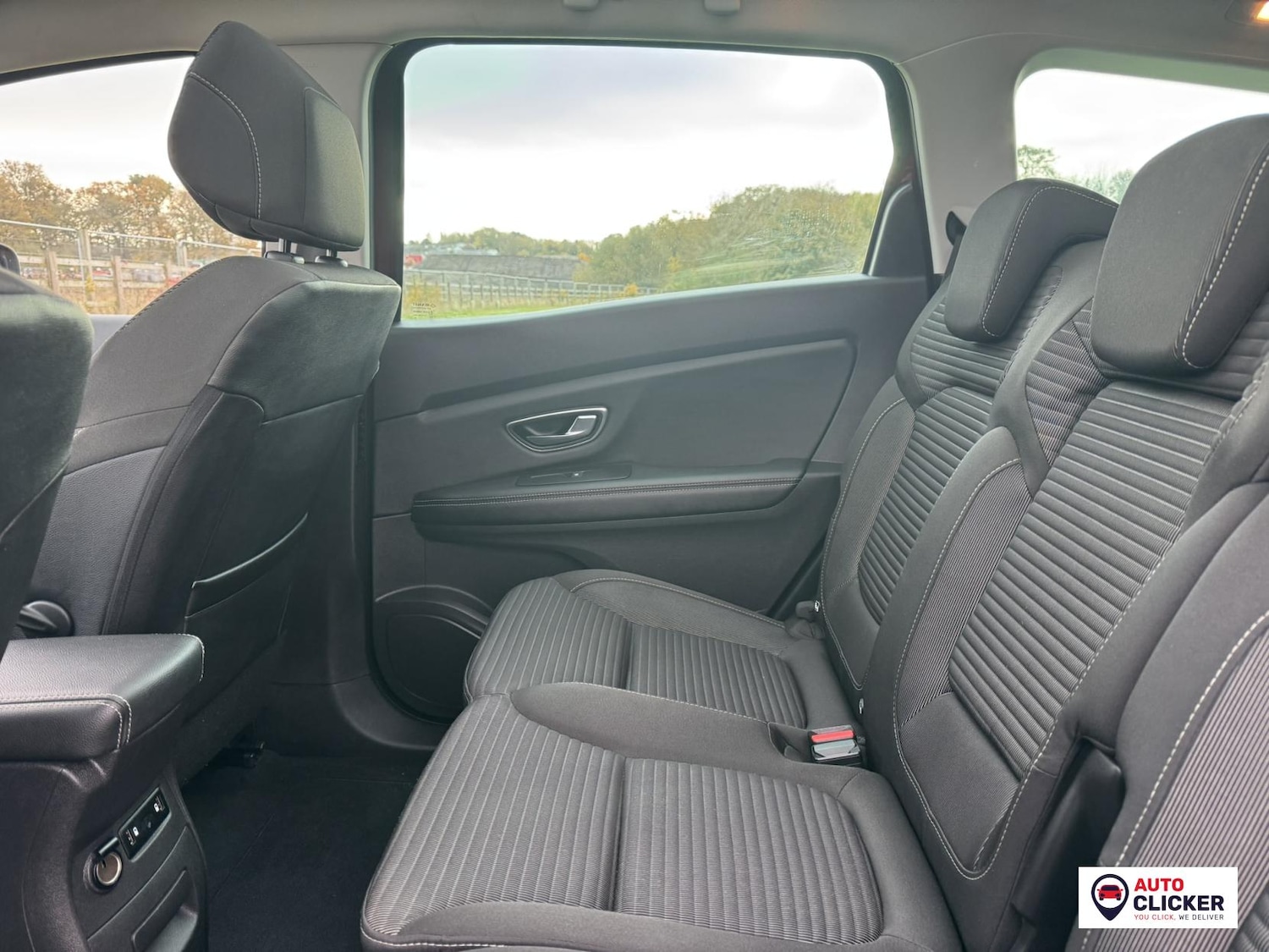 Used Renault Grand Scenic 2019 for sale - 76497779: Photo 42