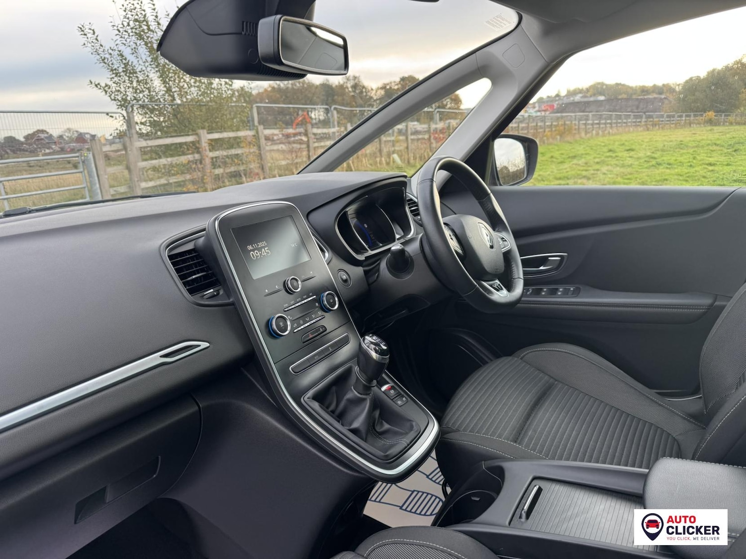 Used Renault Grand Scenic 2019 for sale - 76497779: Photo 45