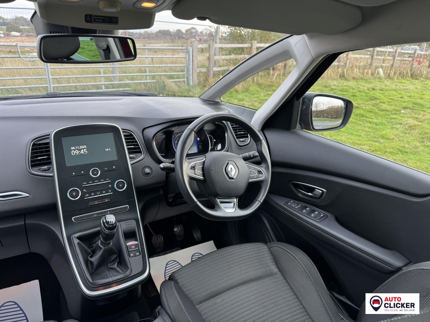 Used Renault Grand Scenic 2019 for sale - 76497779: Photo 51