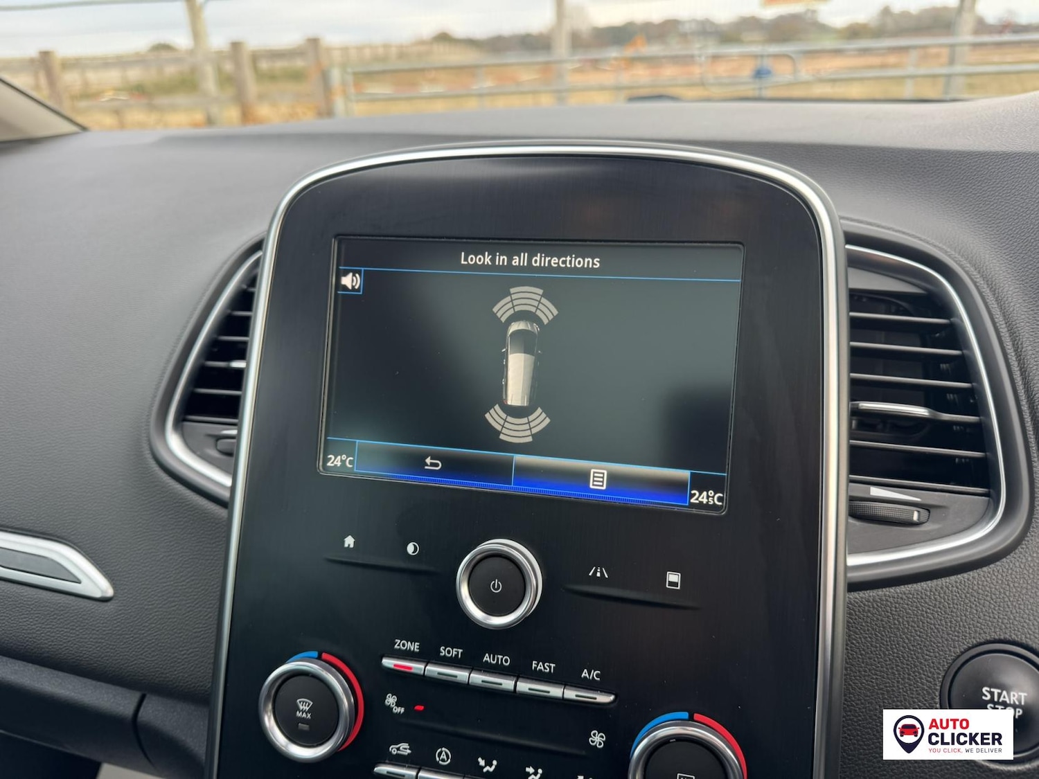 Used Renault Grand Scenic 2019 for sale - 76497779: Photo 57