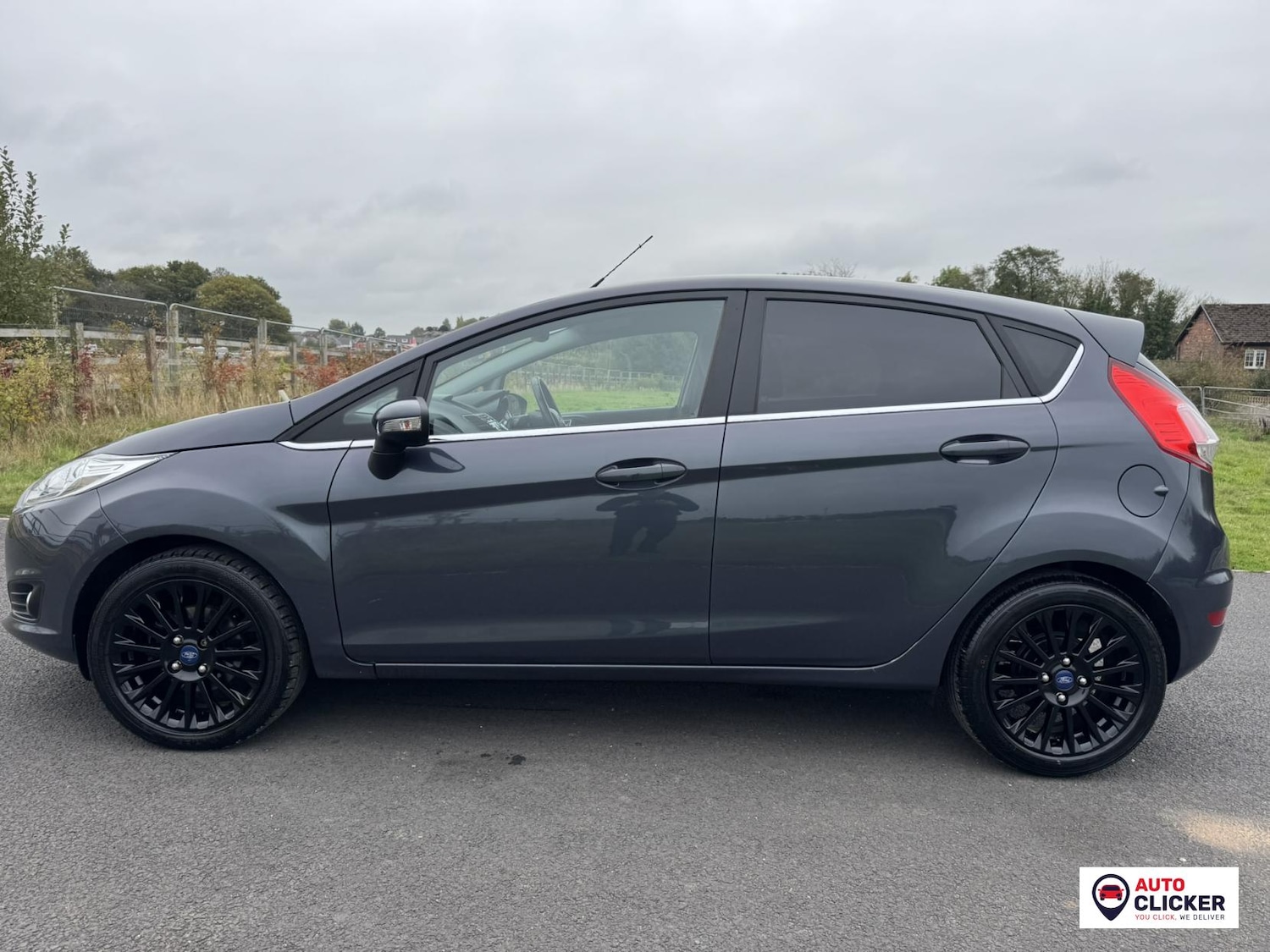 Used Ford Fiesta 2015 for sale - 76255516: Photo 10