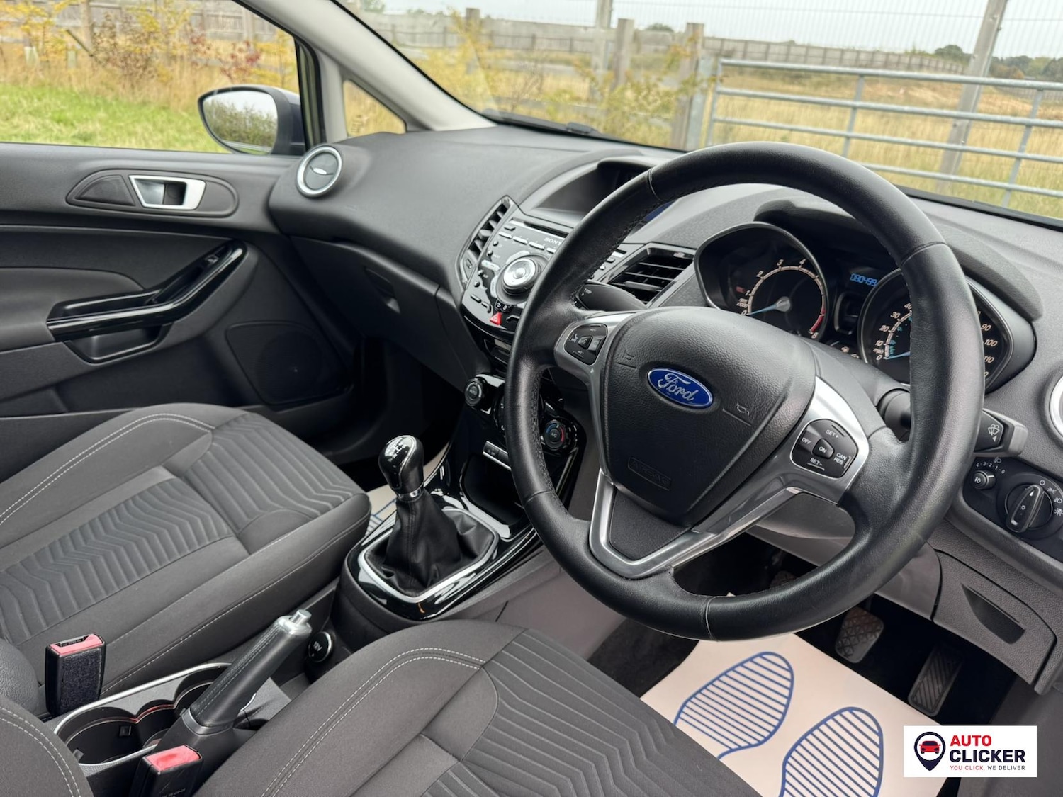 Used Ford Fiesta 2015 for sale - 76255516: Photo 14