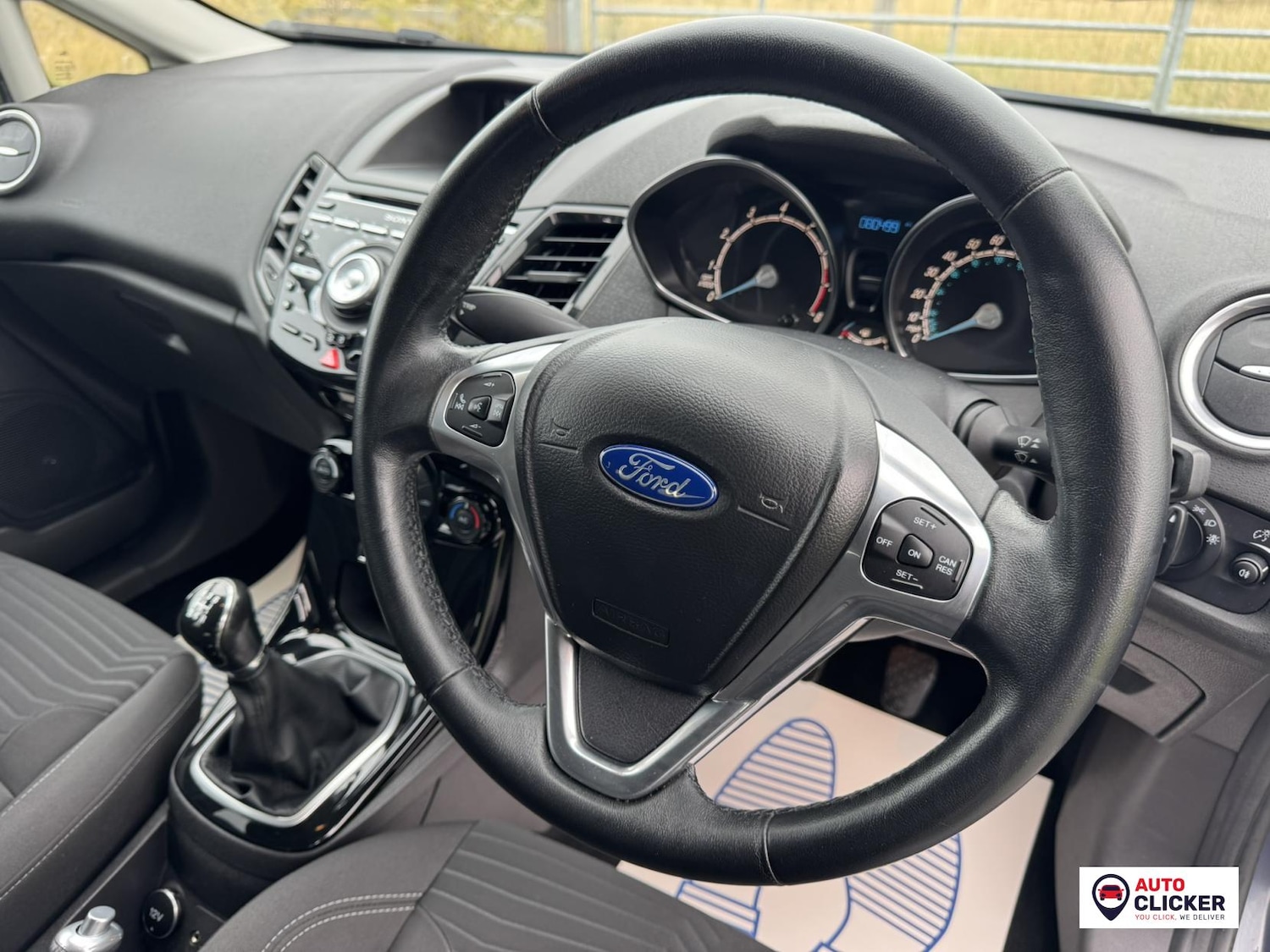 Used Ford Fiesta 2015 for sale - 76255516: Photo 31