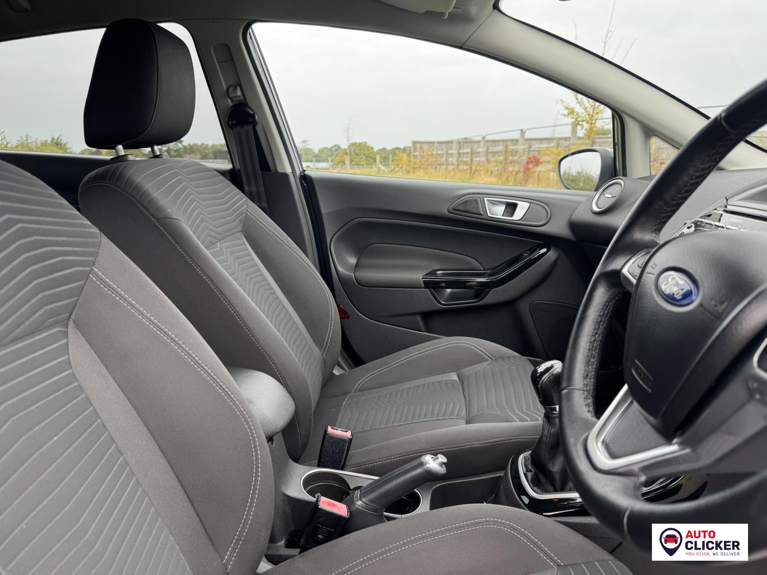 Used Ford Fiesta 2015 for sale - 76255516: Photo 32