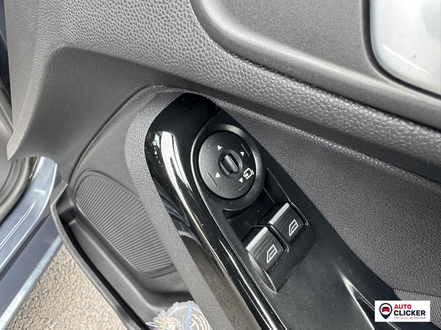 Used Ford Fiesta 2015 for sale - 76255516: Photo 45