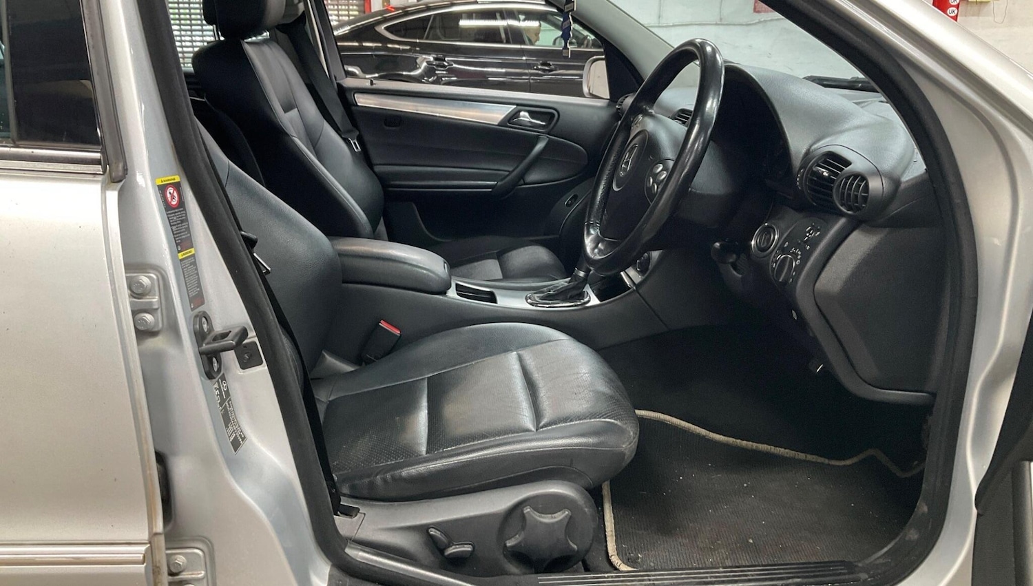 Used Mercedes-Benz C Class 2006 for sale - 78058214: Photo 6