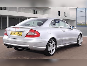 Used Mercedes-Benz CLK 2009 for sale - 77587260: Photo