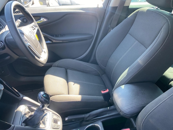 Used Vauxhall Zafira Tourer 2015 for sale - 74631448: Photo 8