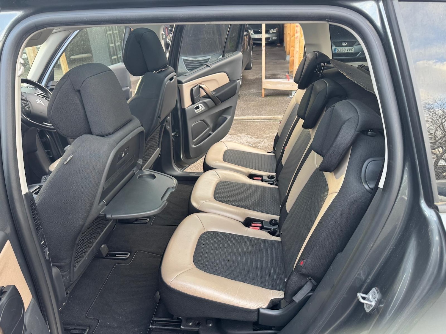 Used Citroen Grand C4 Picasso 2015 for sale - 77625140: Photo 11