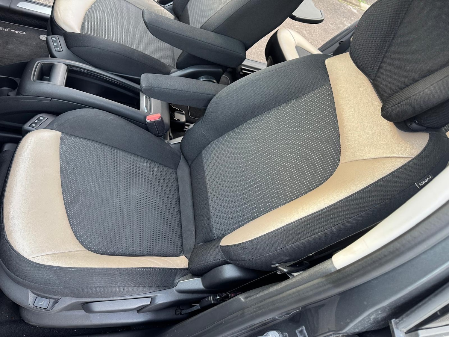 Used Citroen Grand C4 Picasso 2015 for sale - 77625140: Photo 15