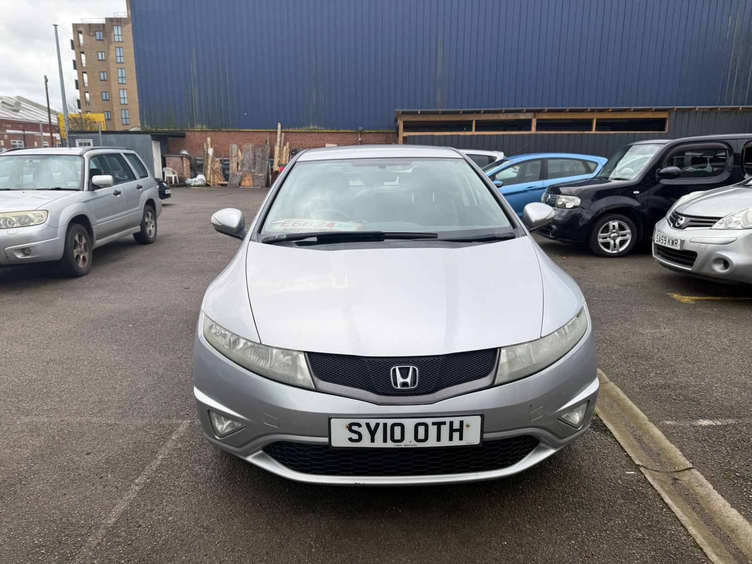 Used Honda Civic 2010 for sale - 77524192: Photo 2