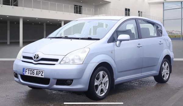 Used Toyota Corolla Verso 2006 for sale - 76059759: Photo 2