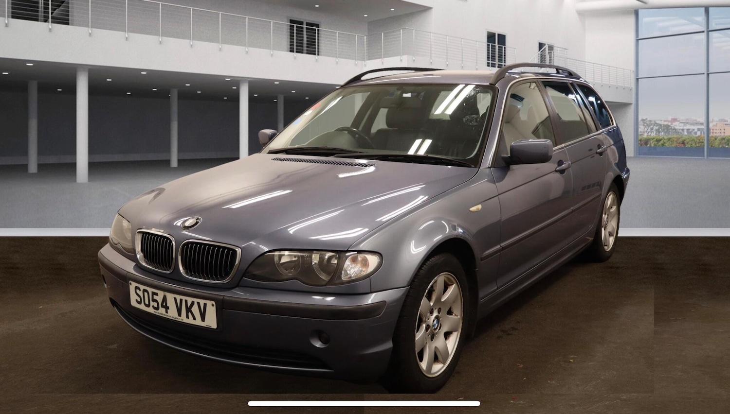Used BMW 3 Series 2005 for sale - 76433013: Photo 2