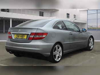 Used Mercedes-Benz CLC Class 2011 for sale - 79570219: Photo