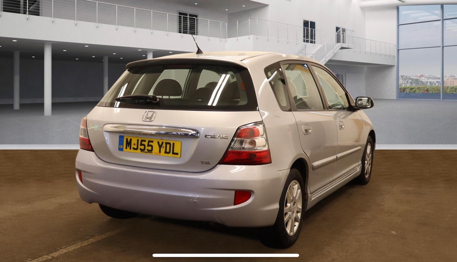 Used Honda Civic 2005 for sale - 76317974: Photo 4